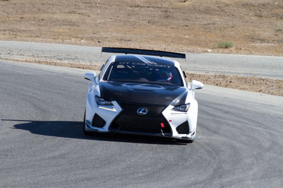  Lexus RC F GT Concept 2015 года  (фото 6 из 10)
